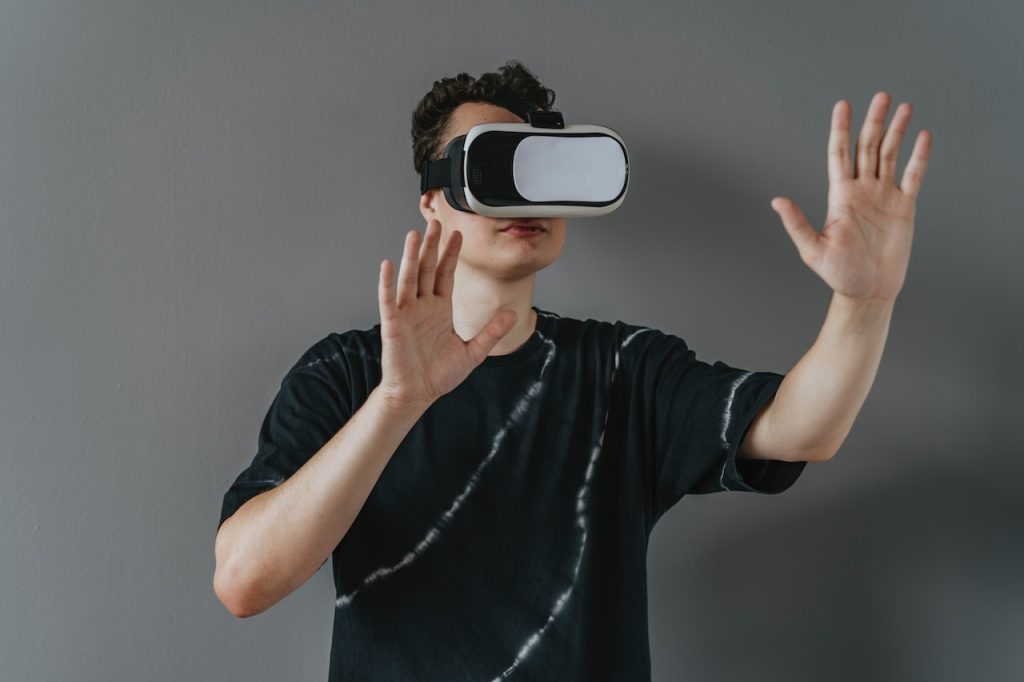 Make Use Of The Virtual Reality Point Of View