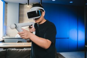 how to invest in VR