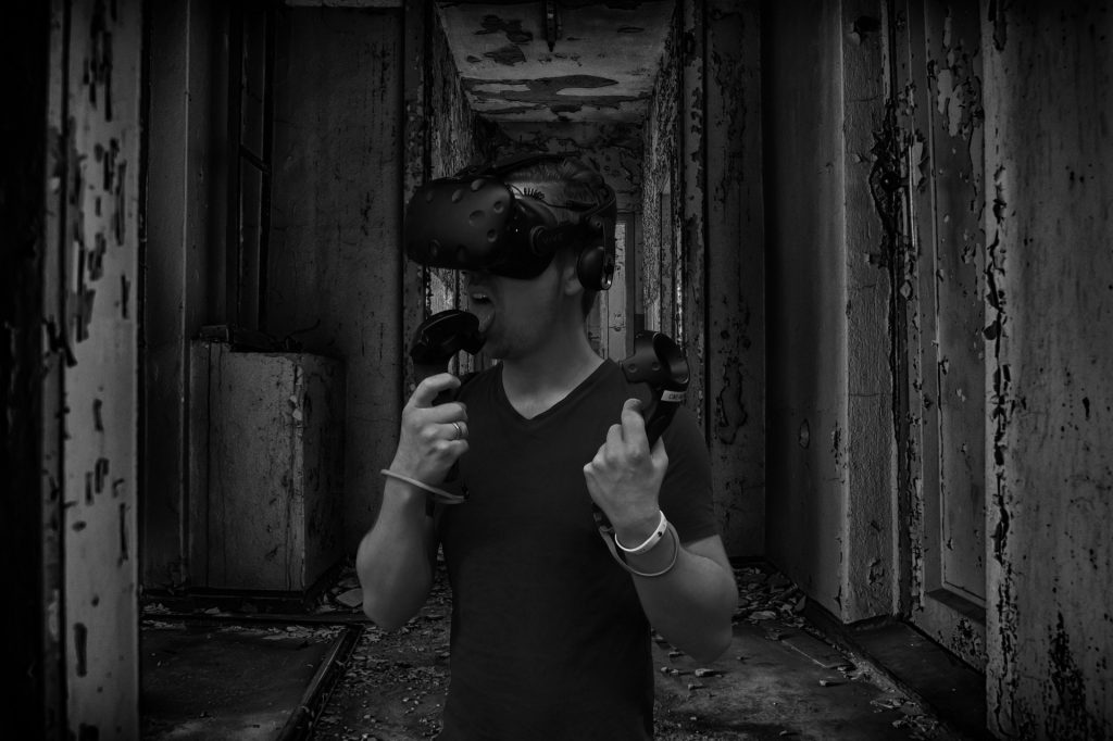 The Four Kinds of Videos You Can Watch on Your VR Headset