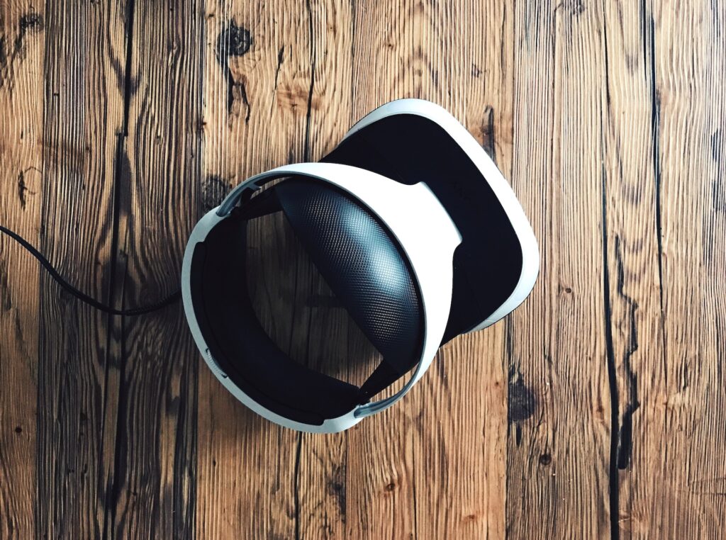 what year was the first vr headset created