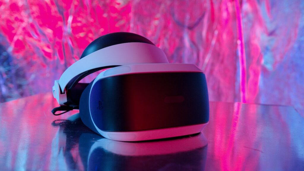 which is better playstation vr or oculus