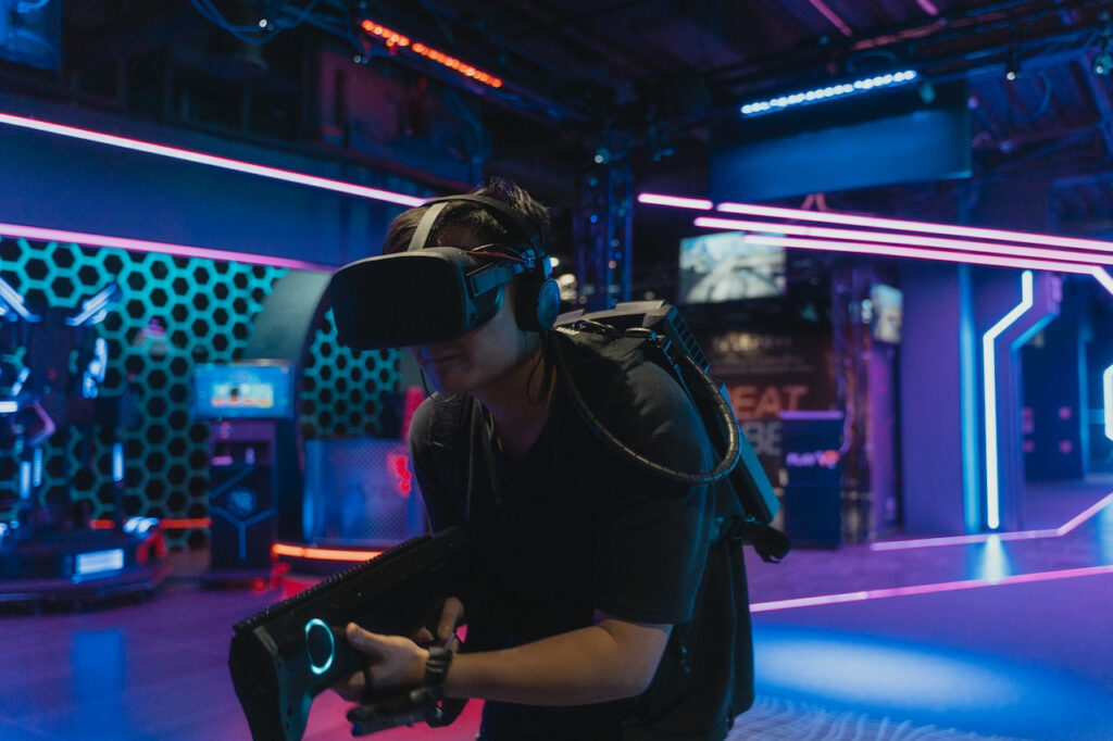 how much does it cost to start a vr arcade