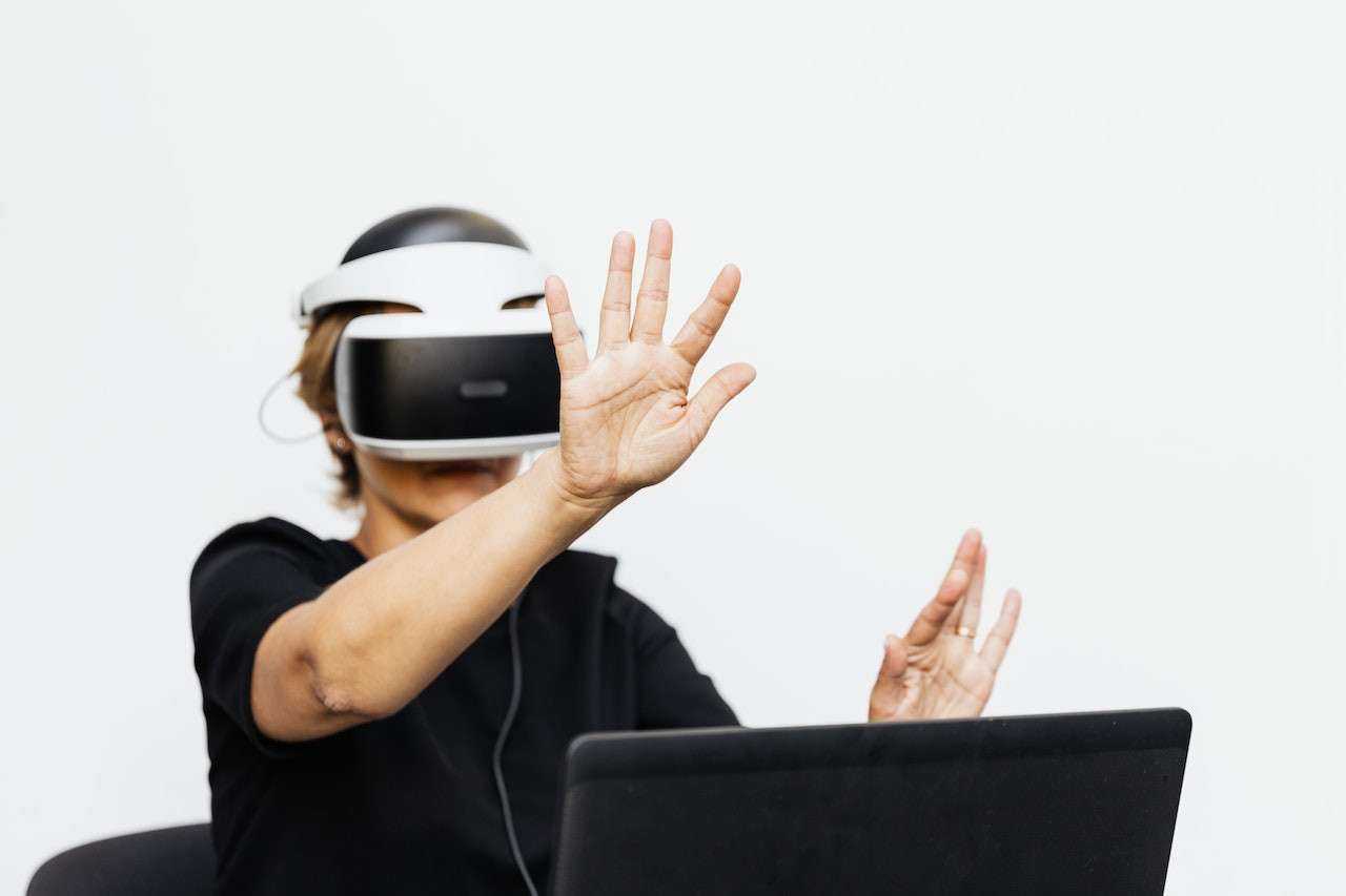 What is Immersive Virtual Reality? - A Beginner's Guide to ...