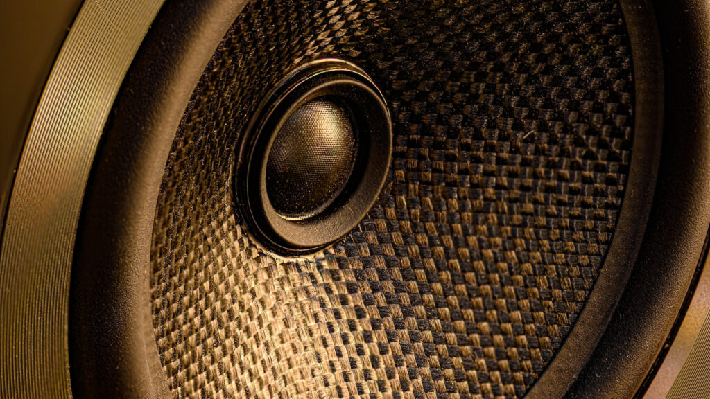 how much does it cost to replace car speakers