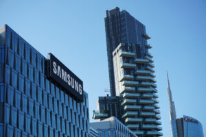 Samsung Unveils Cutting-Edge Fingerprint Scanner Set to Safeguard Your Future Credit Card Transactions